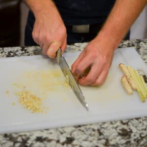 Chop the lemongrass leaves